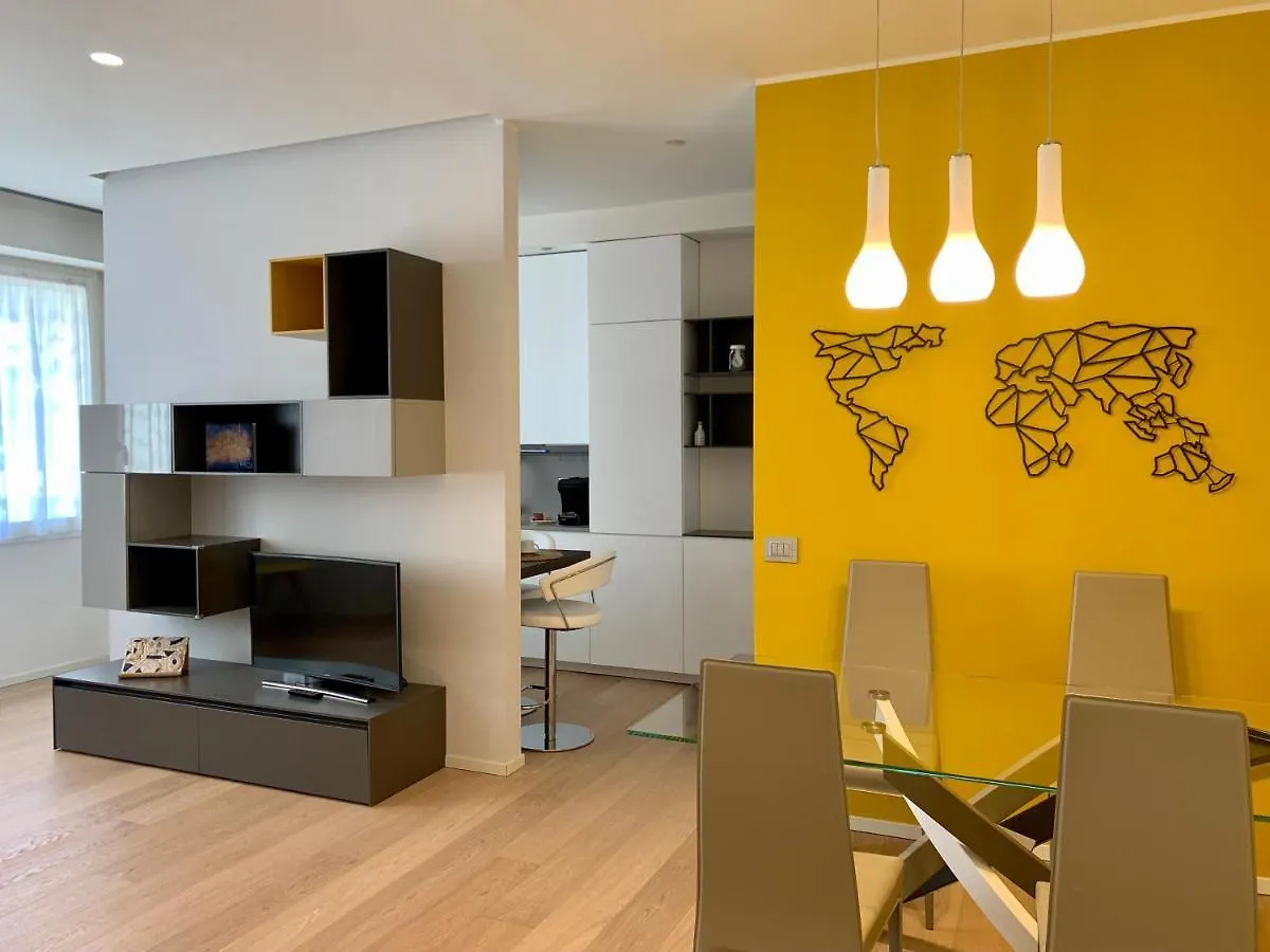 Fifty Eight Milan Duomo Apartment