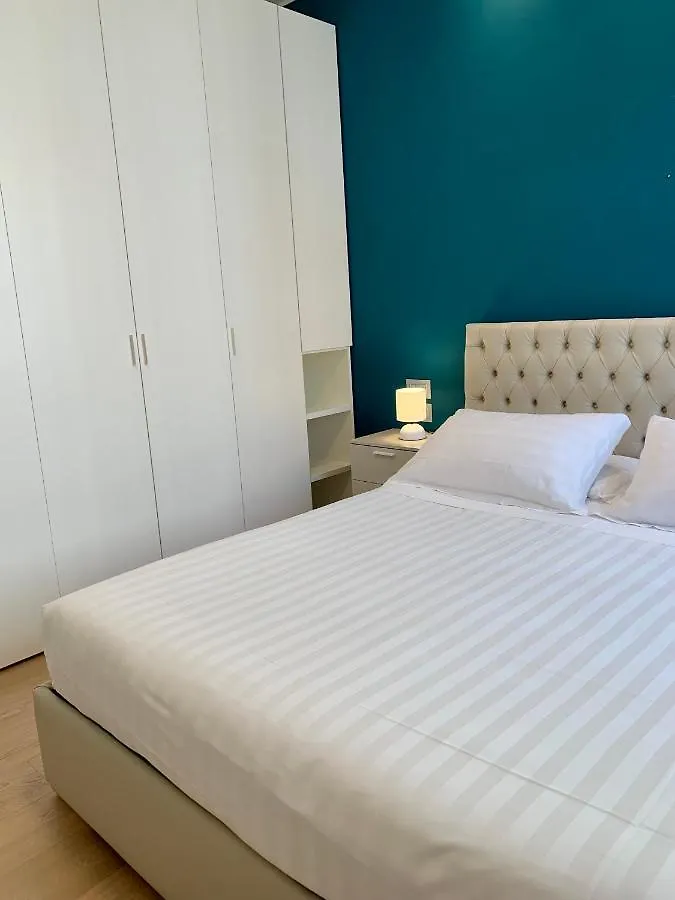 Fifty Eight Milan Duomo Apartment