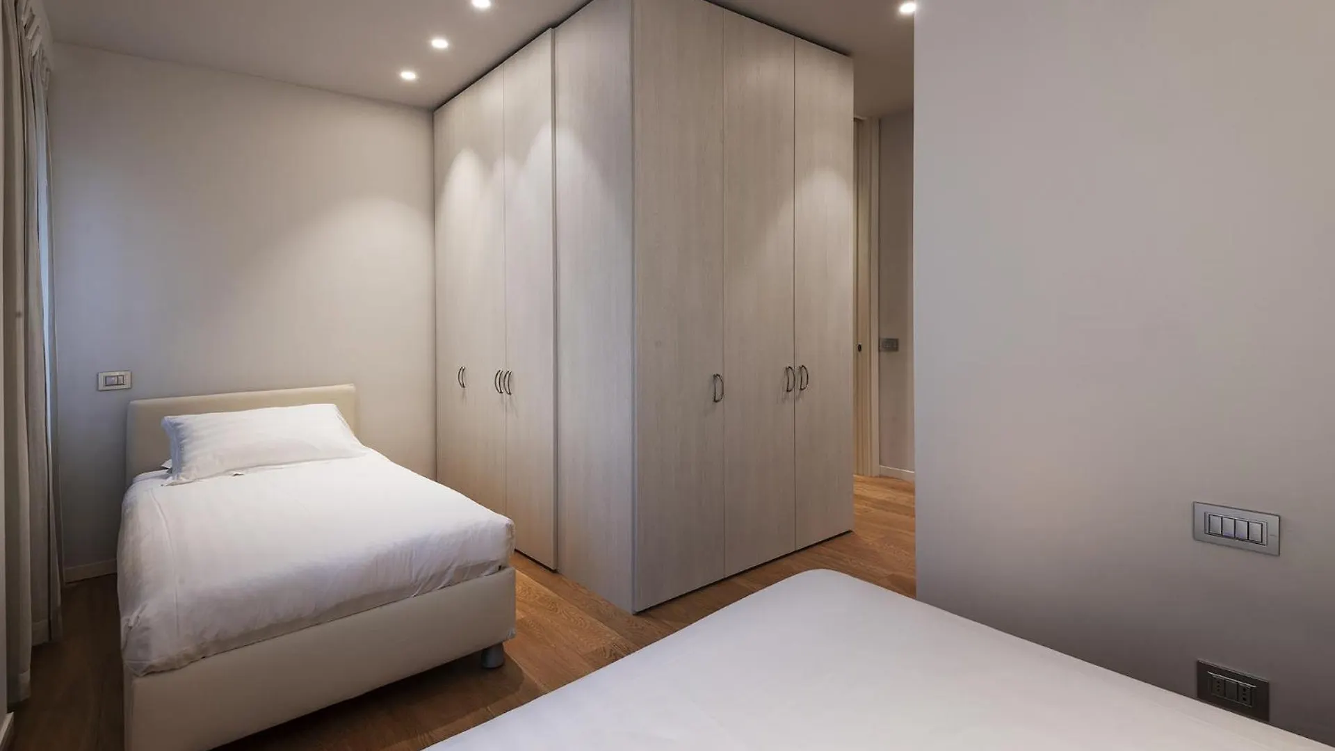 Fifty Eight Milan Duomo Apartment