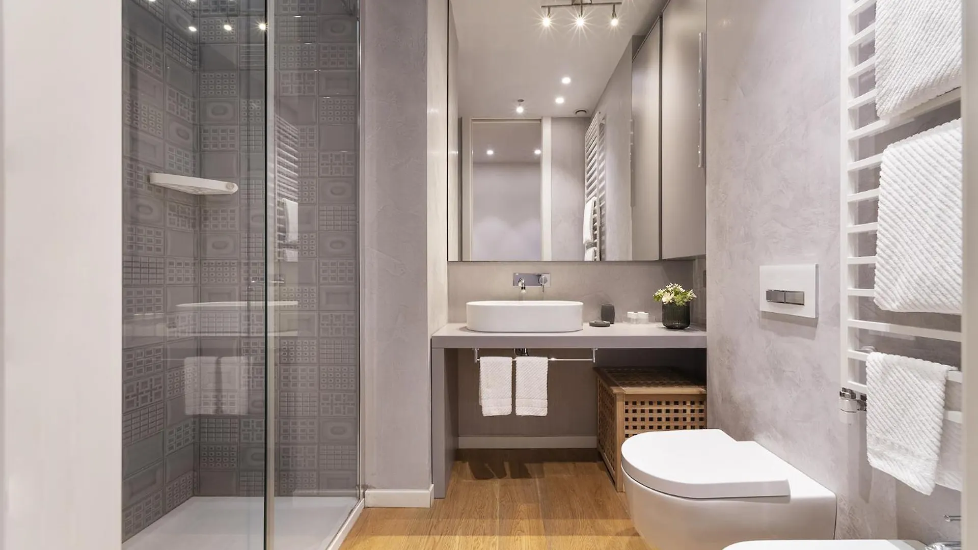 Fifty Eight Milan Duomo Apartment