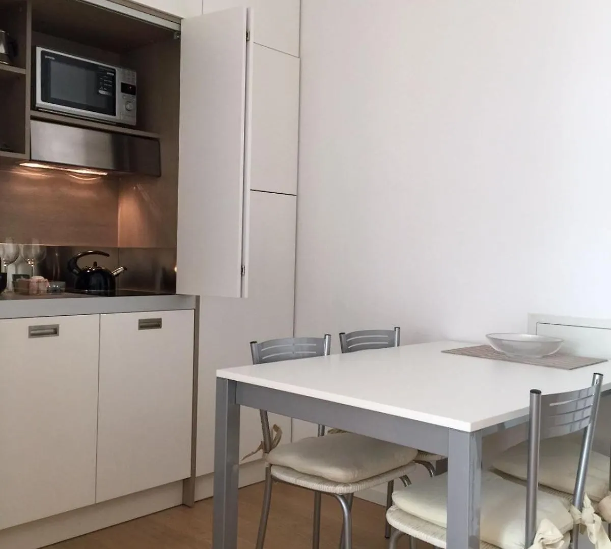 Fifty Eight Milan Duomo Apartment