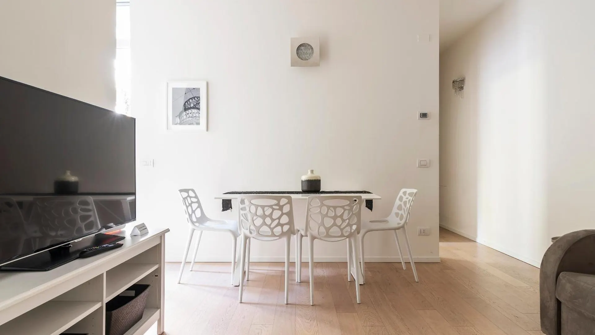 Fifty Eight Milan Duomo Apartment 0*,  Italy