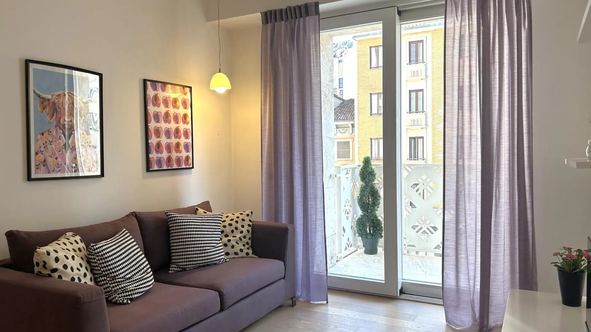 Fifty Eight Milan Duomo Apartment 0*,  Italy