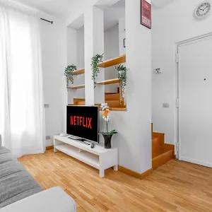Apartment Duomo 7 Minuti Exclusive Vercelli, Milan